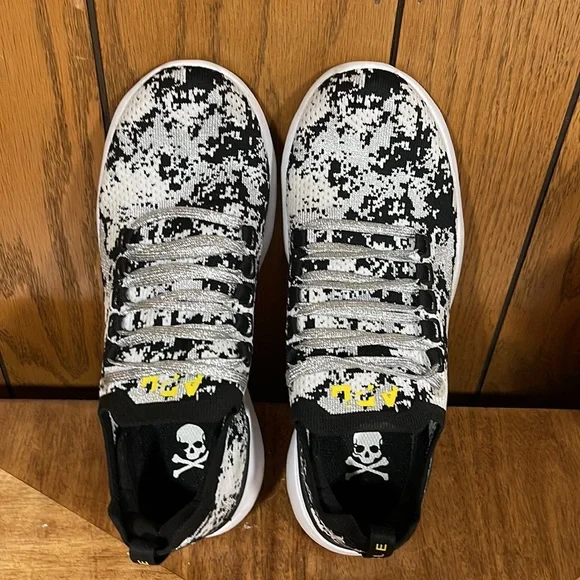 APL"Athletic Propulsion Lab Lululemon Techloom Breeze Camo -Black & White - Picture 11 of 13